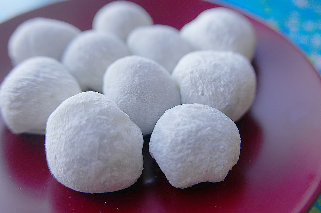Mochi with Nutella chocolate