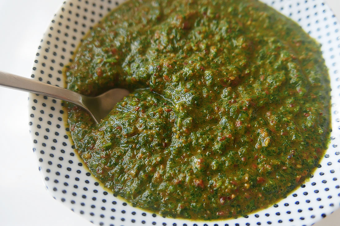 Roasted nuts & coriander paste