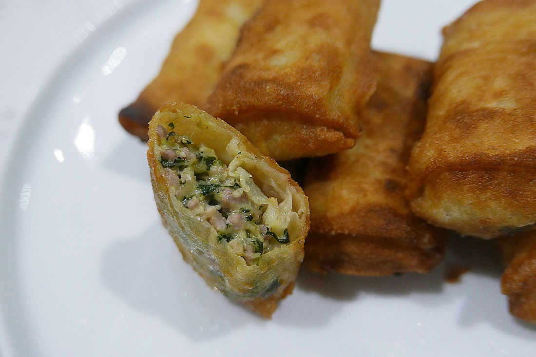 Creamy pork spring rolls