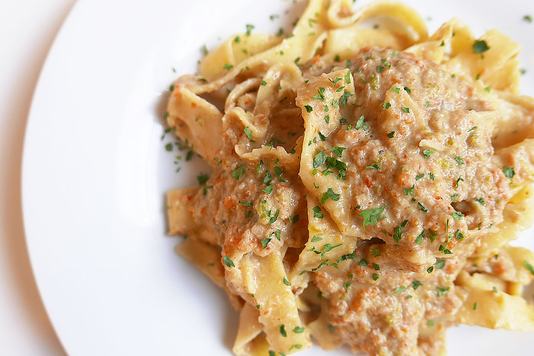 Vegetable pasta paste