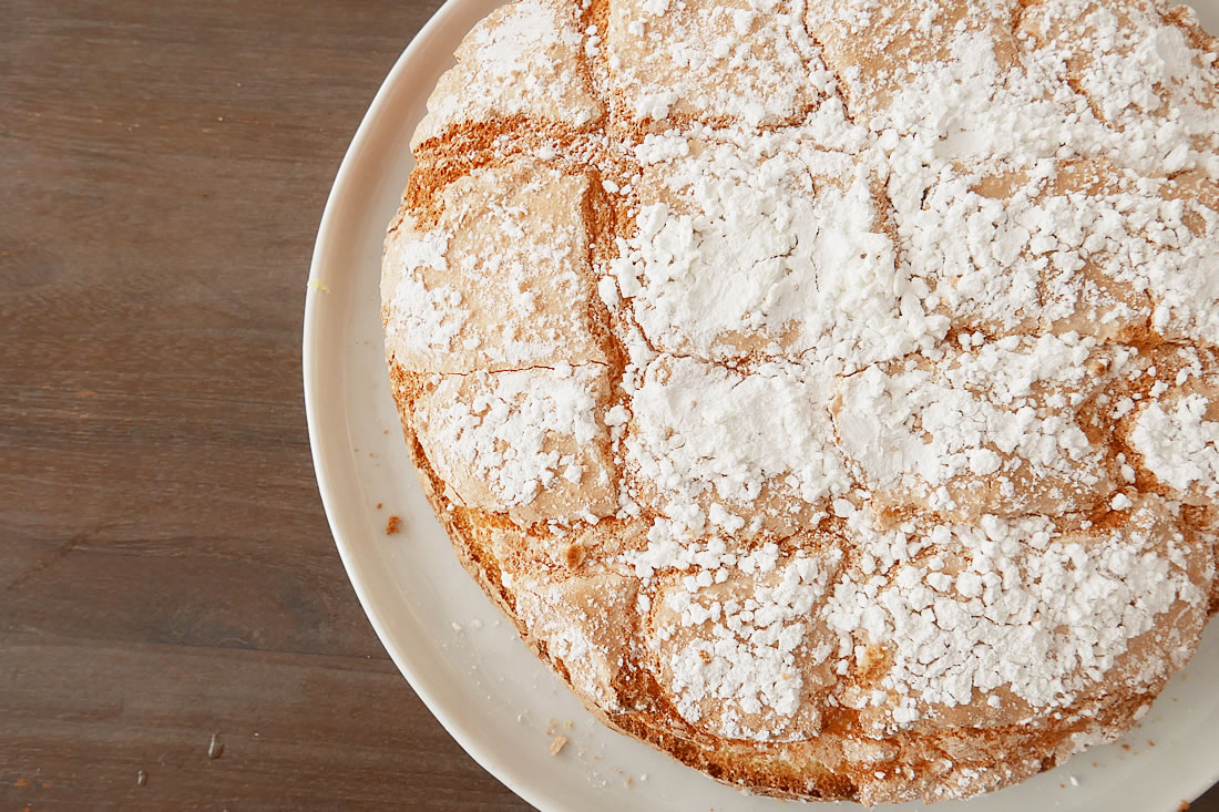 Airy and light meringue cake
