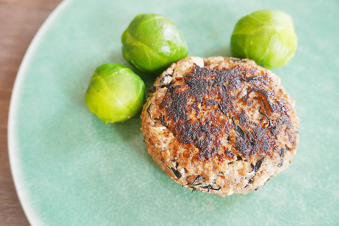 Hijiki and tofu meatballs
