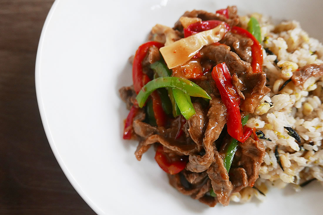 Beef & Pepper Stir Fry (chinjao rosu)