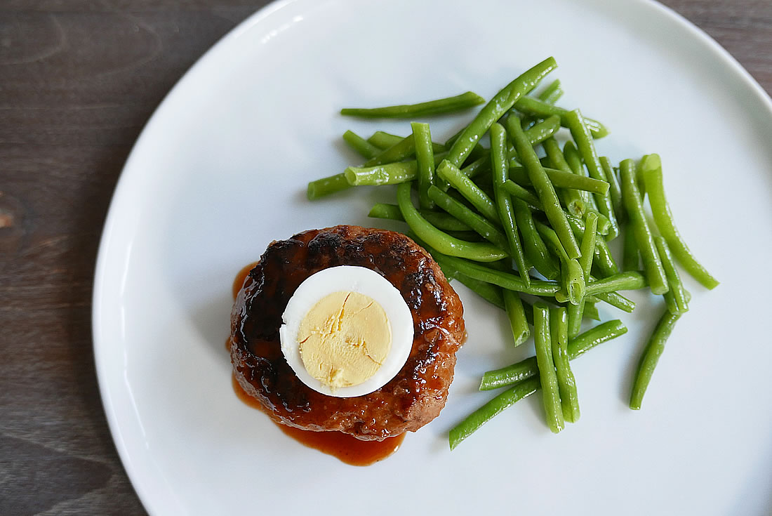 Juicy hamburger steak – Japanese style (Hambagu)