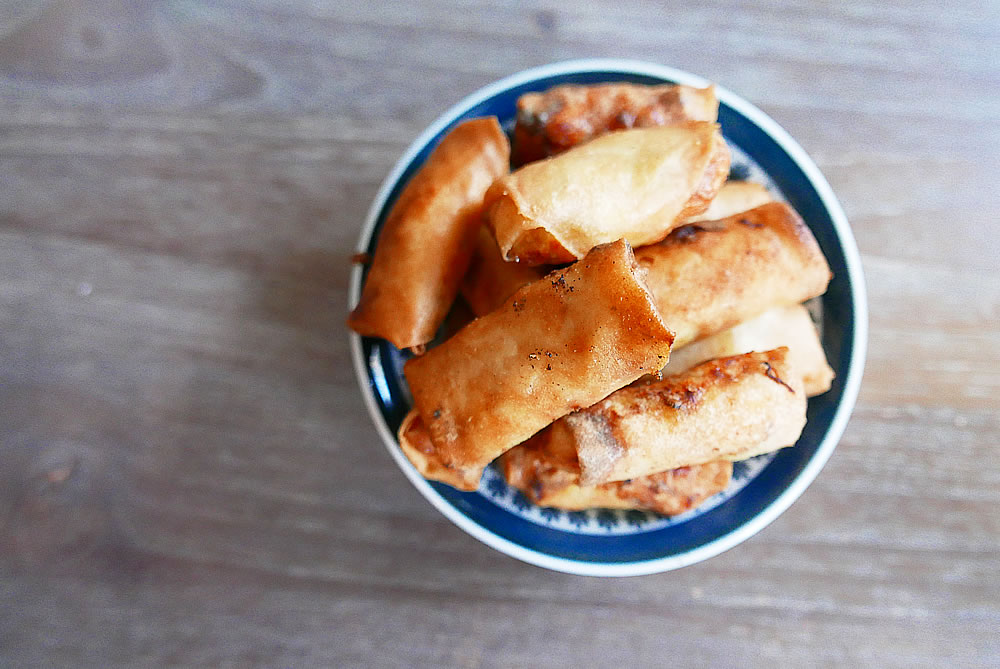 Korean chicken spring rolls