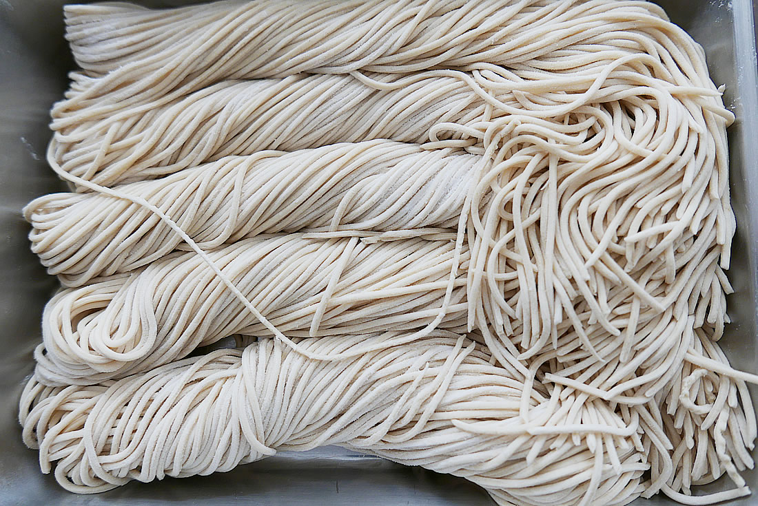 Teuchi Ramen - yakisoba/ ramen with KitchenAid Roller