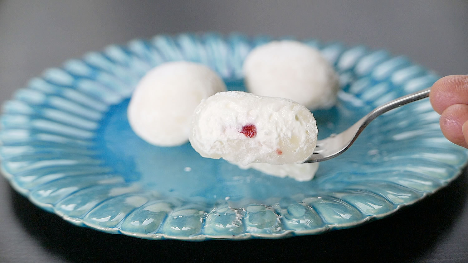 Strawberry cream mochi