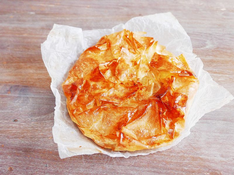 Crispy Apple Pie with Filo Pastry - Tourtière aux Pommes à la pâte filo